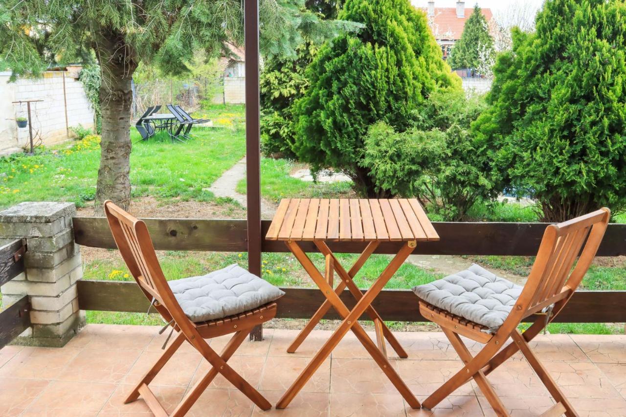 Pohodlny Apartman S Ptaci Zahradou Uherské Hradiště Exterior foto